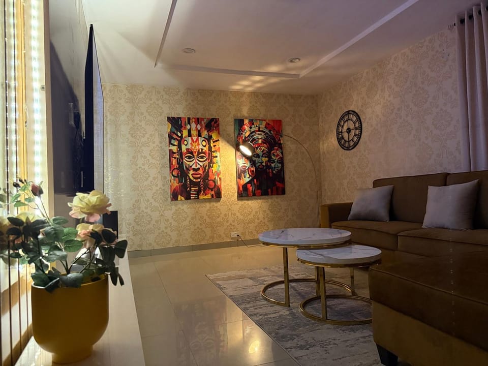 Luxury 2-bed w 24h light in Magodo GRA Phase 2 Apartment in Lagos