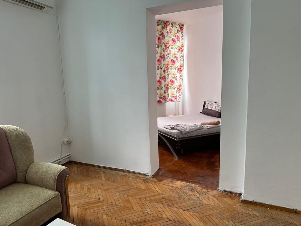 D&D Apartment 13 Apartment in Bucharest