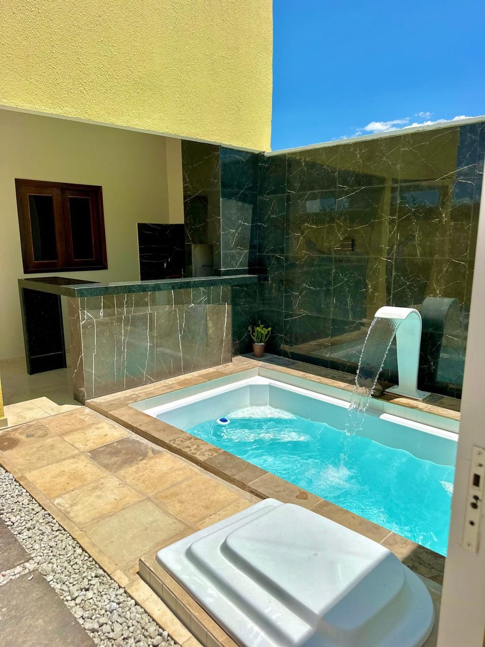 Swimming pool
