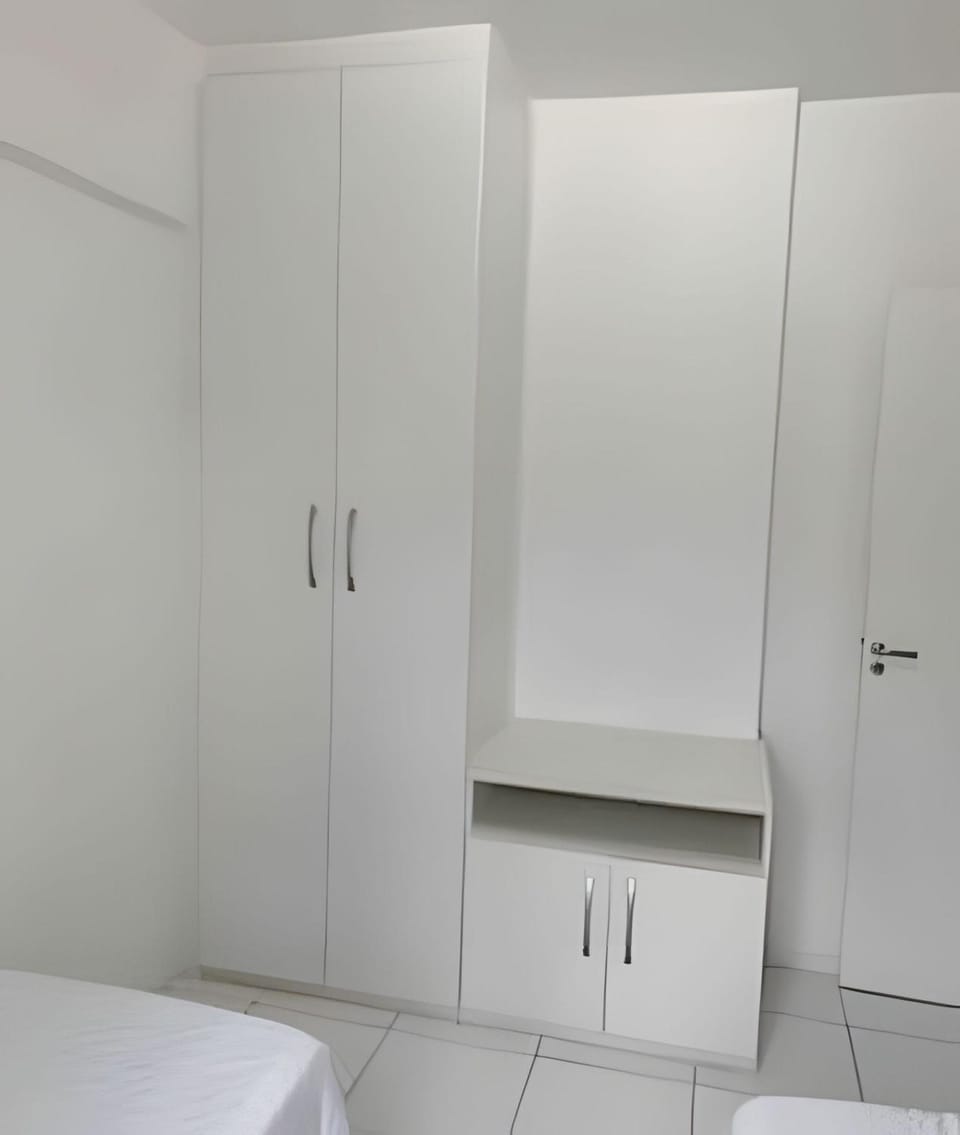 Apto VIP com Ar-Condicionado, Wi-Fi e Garagem - 200 mts da Praia Apartment in Mangaratiba