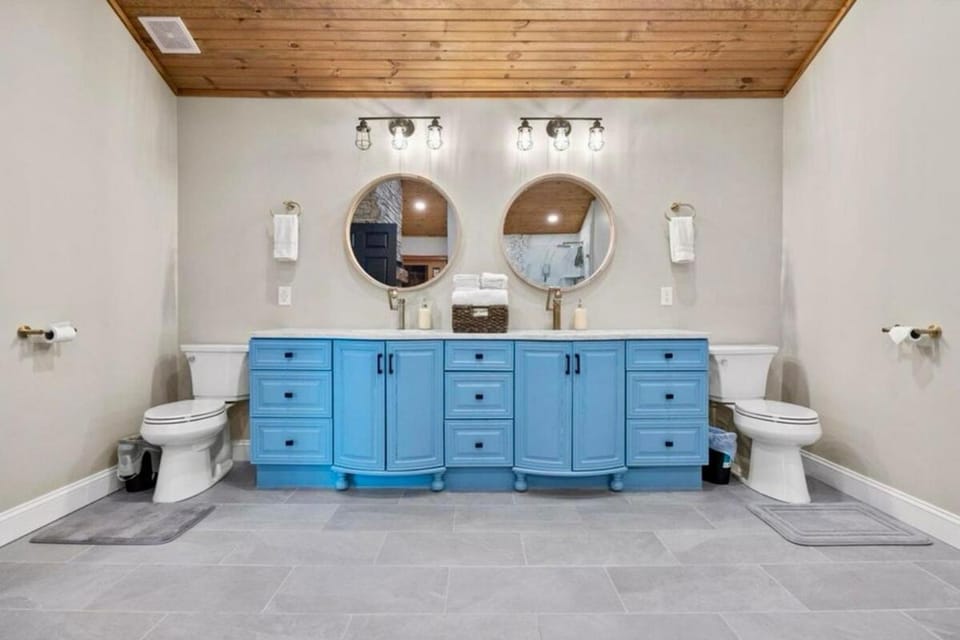 Toilet, Bathroom