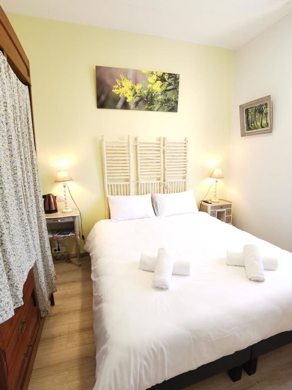Shower, Toilet, Bed, Bathroom, TV and multimedia, Coffee/tea facilities, Photo of the whole room, Bedroom, hair dryier, heating, internet, towels, wardrobe, air conditioner