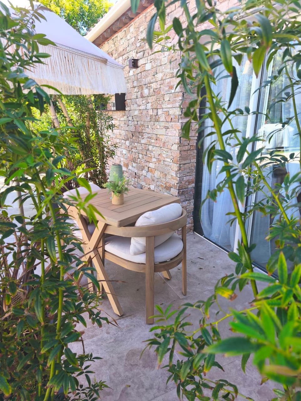 Patio, Dining area, Garden view