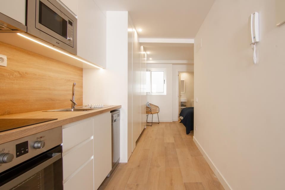 Kitchen or kitchenette