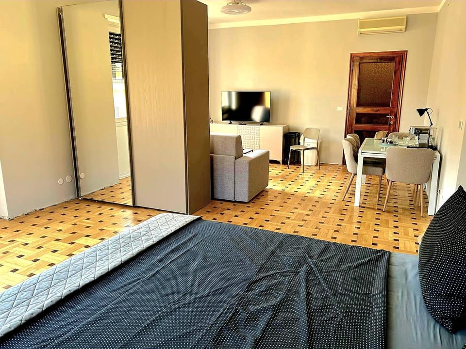 Appartamento Via Italia Centro Biella Bed and Breakfast in Piedmont