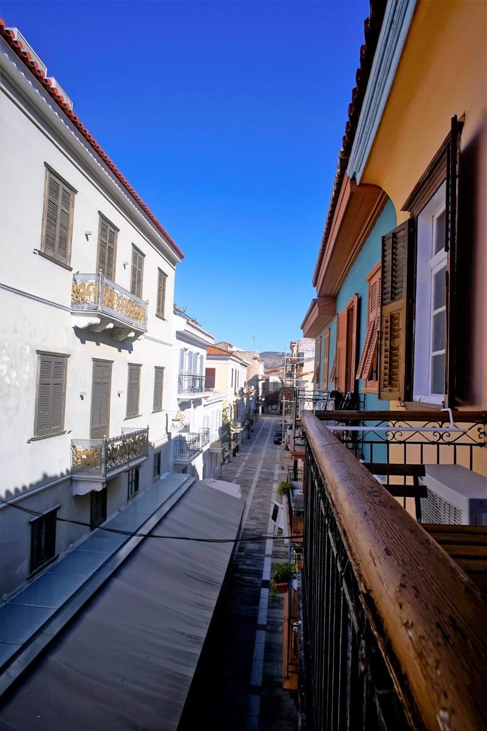 Day, Neighbourhood, Balcony/Terrace, City view, Street view