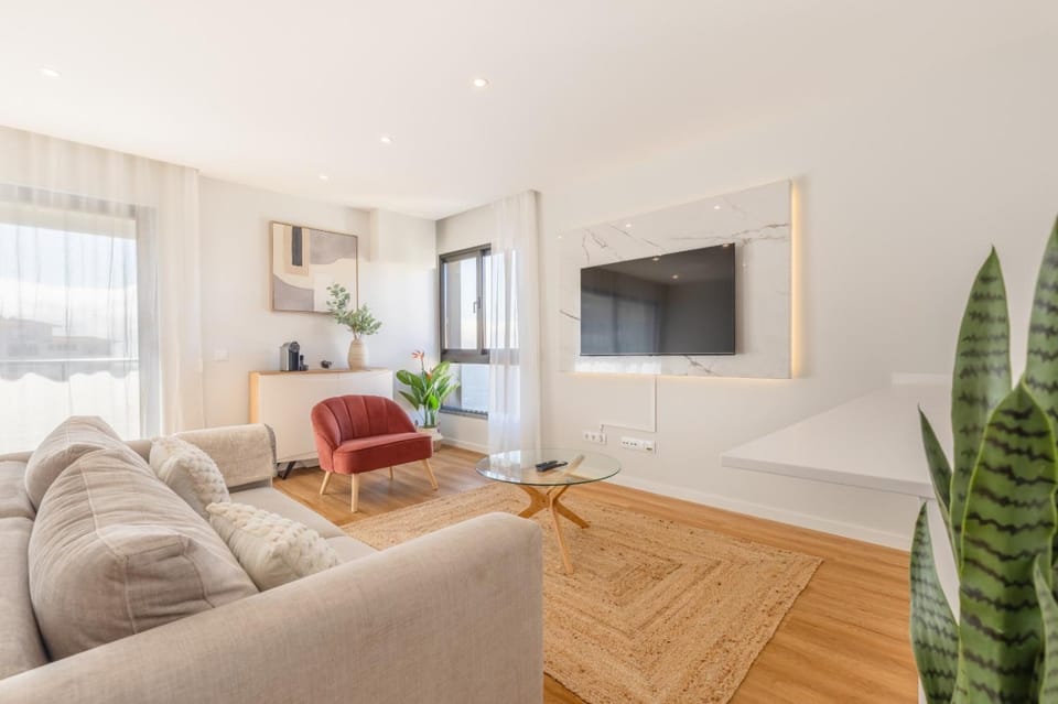 Communal lounge/ TV room, Living room