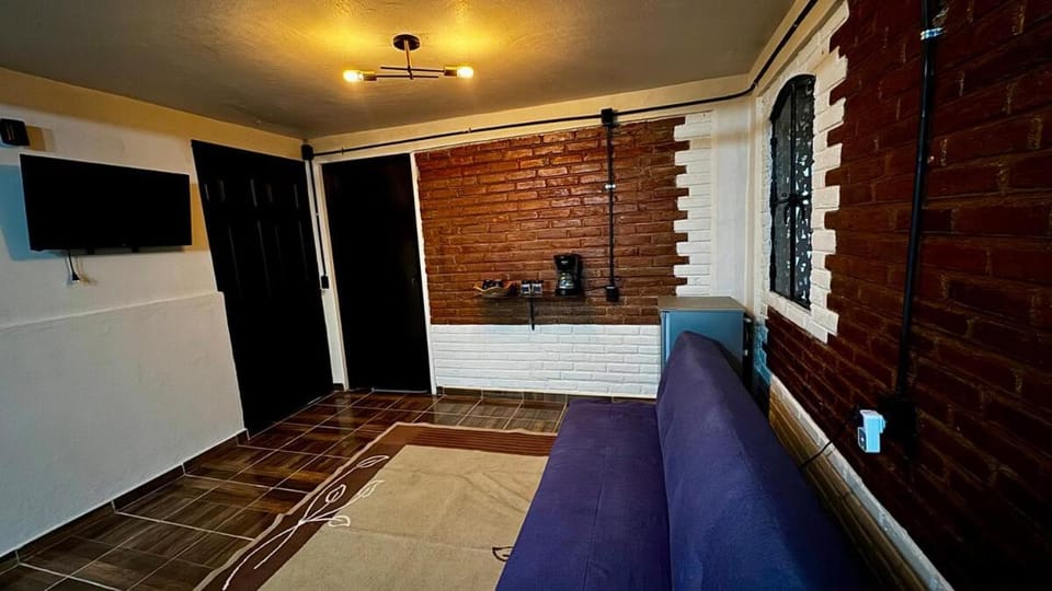 TV and multimedia, Kitchen or kitchenette