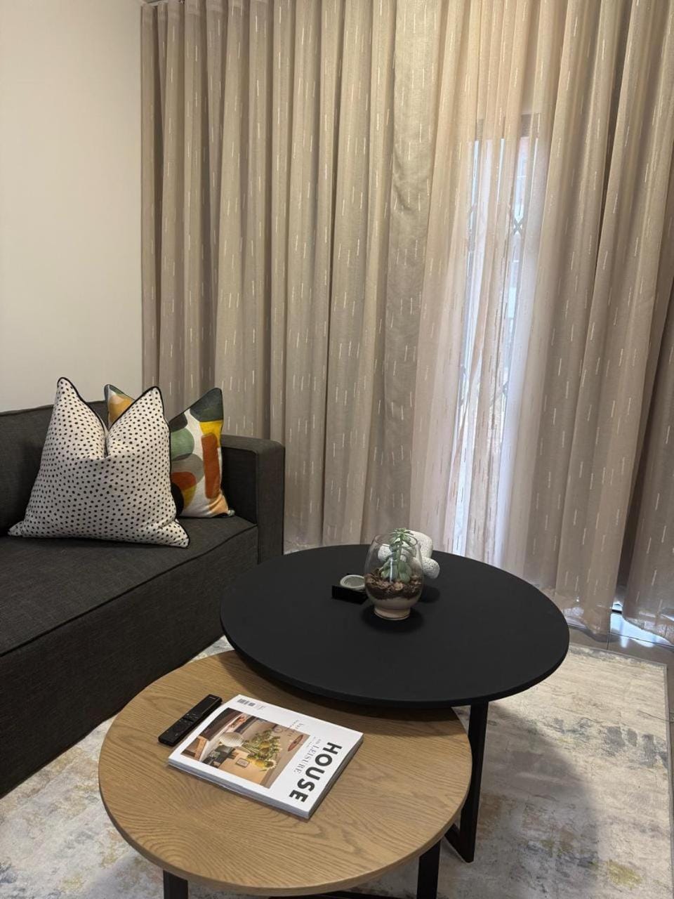 Living room, Seating area