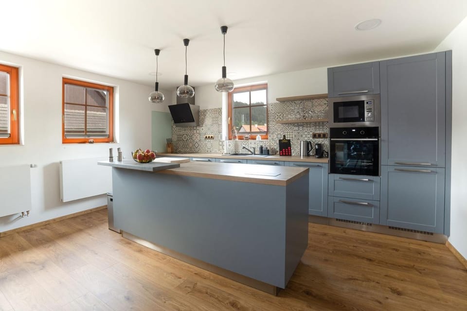 Kitchen or kitchenette, Kitchen or kitchenette, dishwasher, oven, pet friendly, stove, toaster