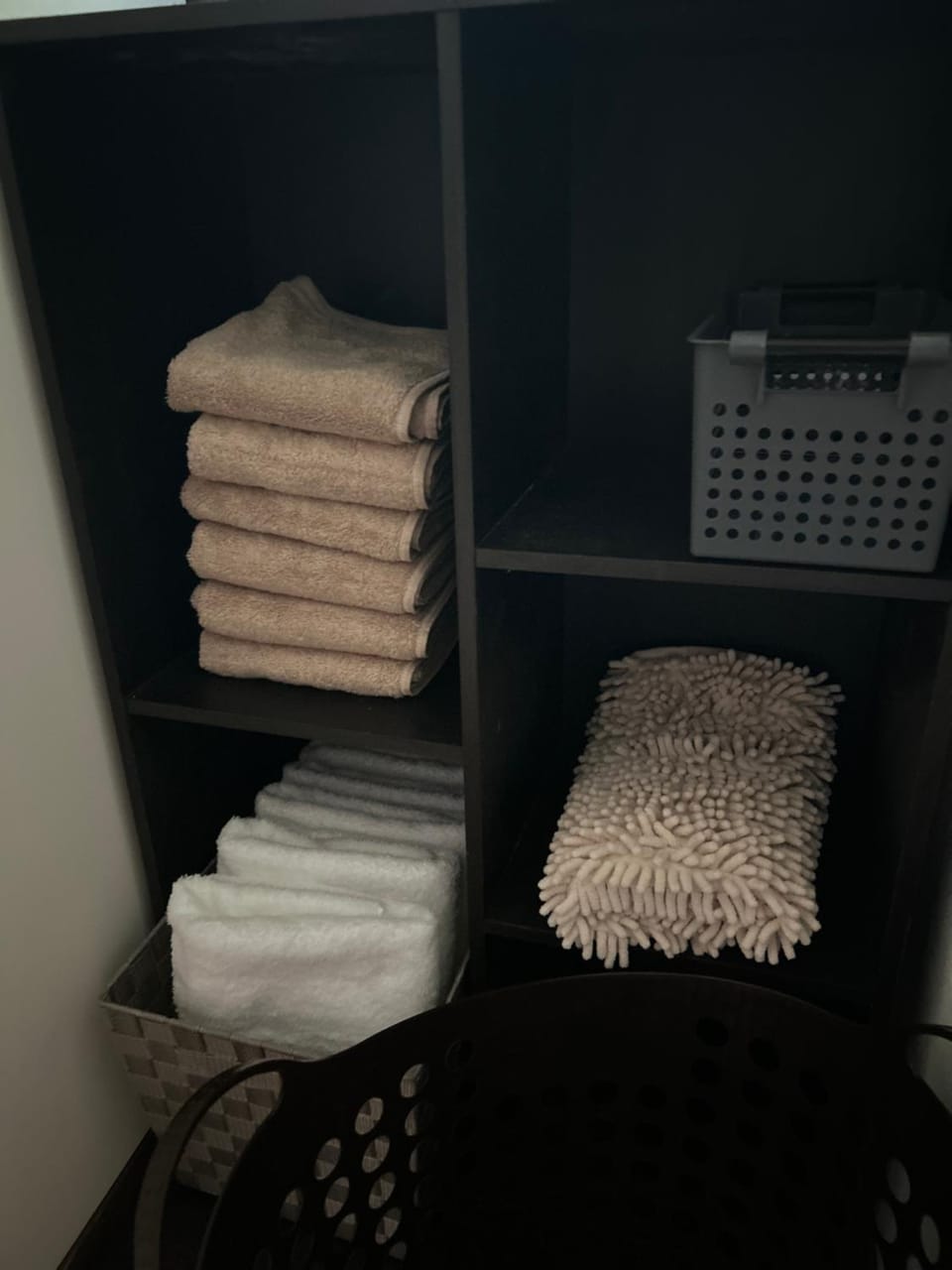 Bathroom, towels