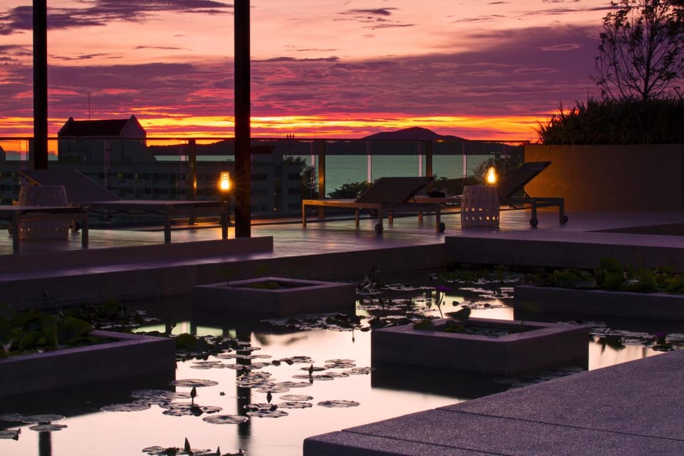 Balcony/Terrace, On site, Sea view, Swimming pool, Sunset