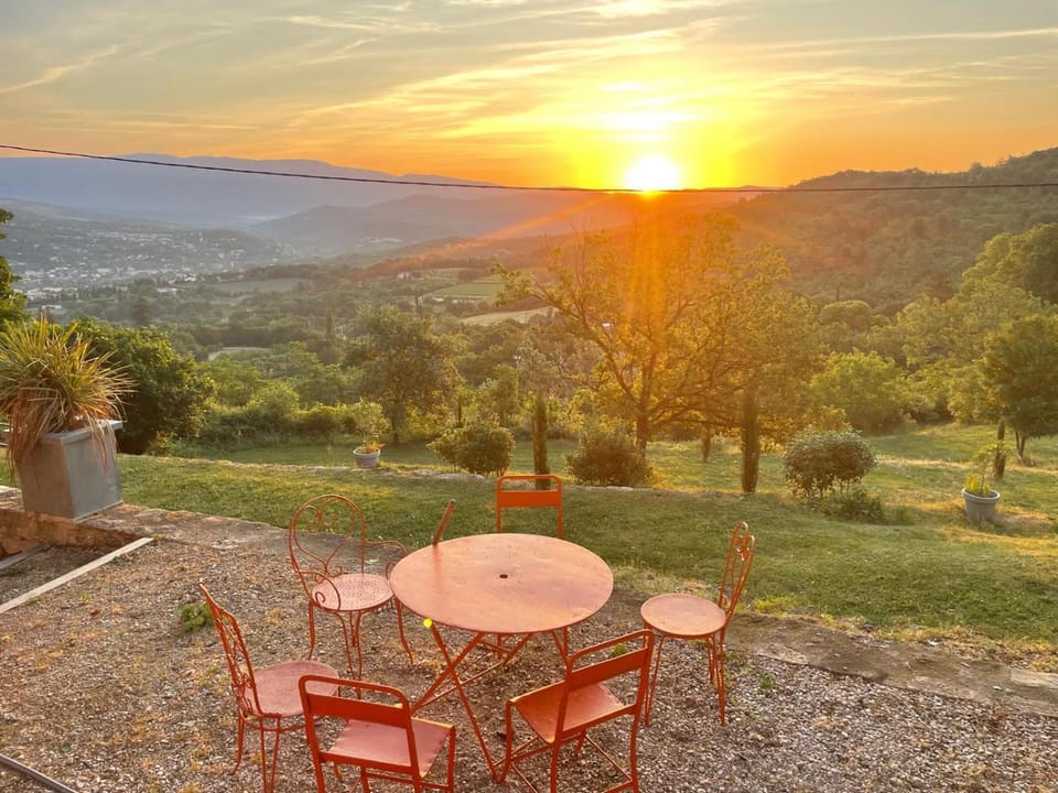 Domaine des Druides Villa in Apt