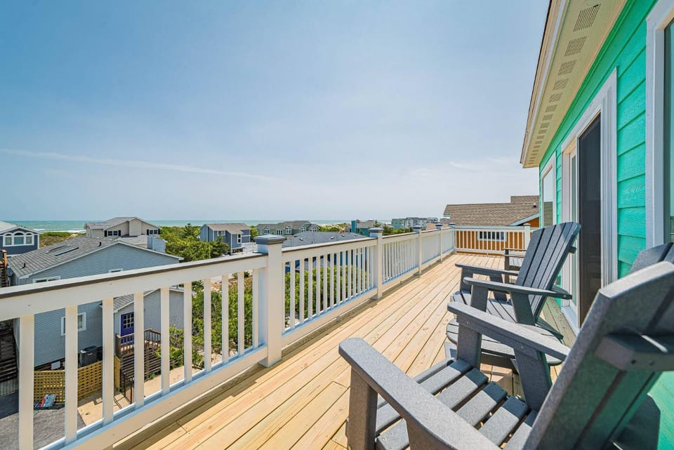 Milo's Waves - Corolla, Ocean Sands, 50 Yards to Beach, Pool, Hot Tub, Pets OK House in Corolla