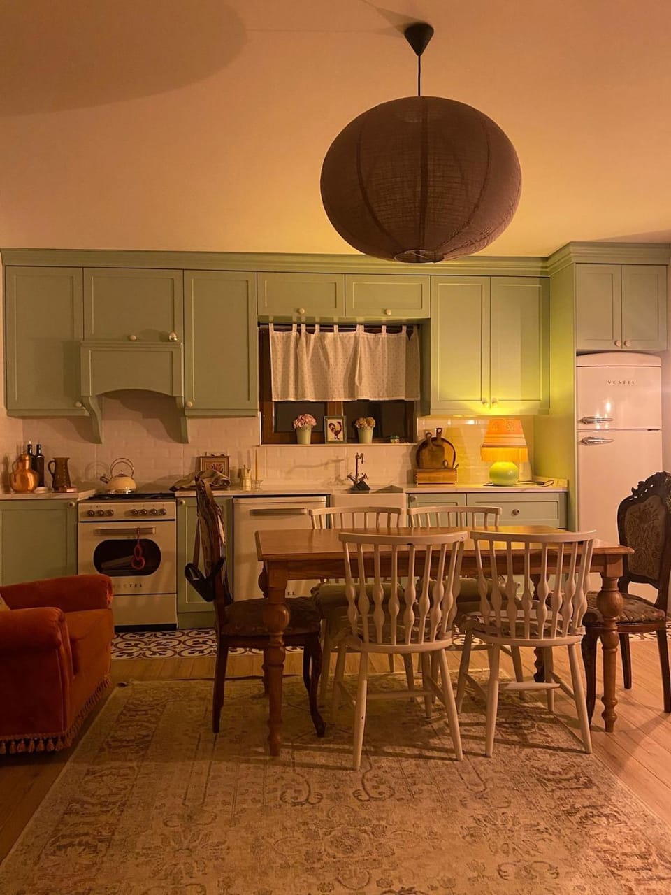 Kitchen or kitchenette, Dining area, dishwasher, oven, stove