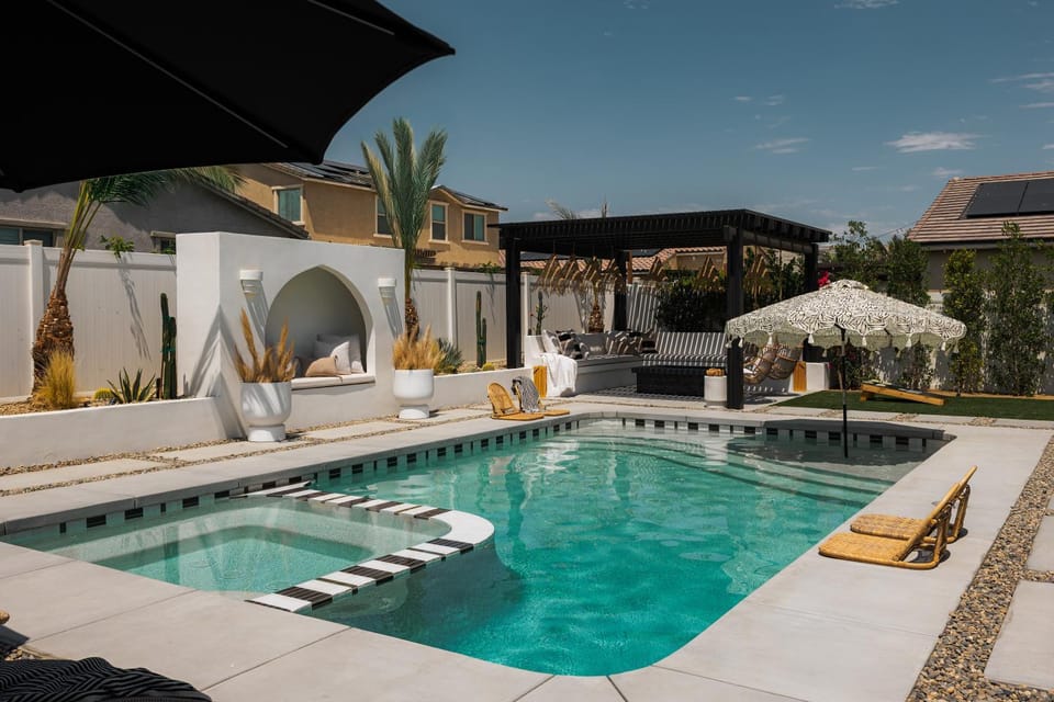 Indah - Chic Paradise in Coachella Valley House in Indio