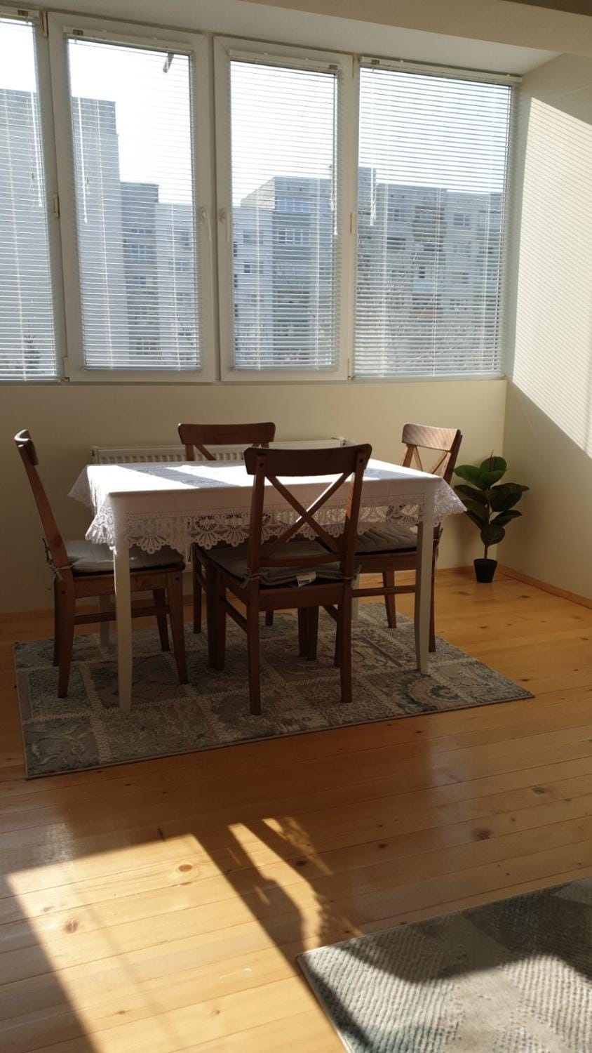 Living room, Seating area, Dining area