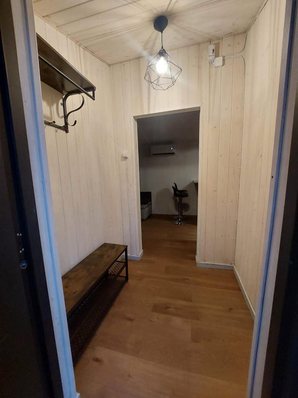 Domek w ogrodzie "Bzyczek" House in Masovian Voivodeship