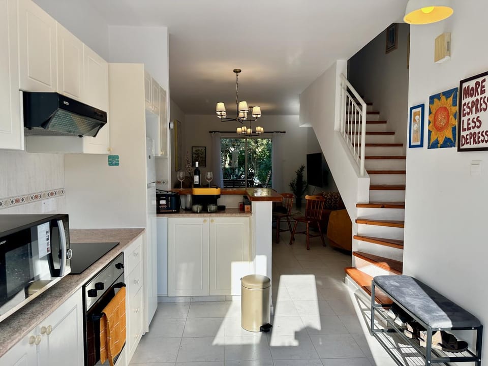 Kitchen or kitchenette, kitchen