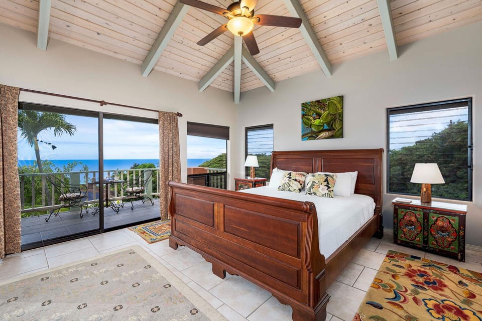 Puuwai Alii Place House in Holualoa