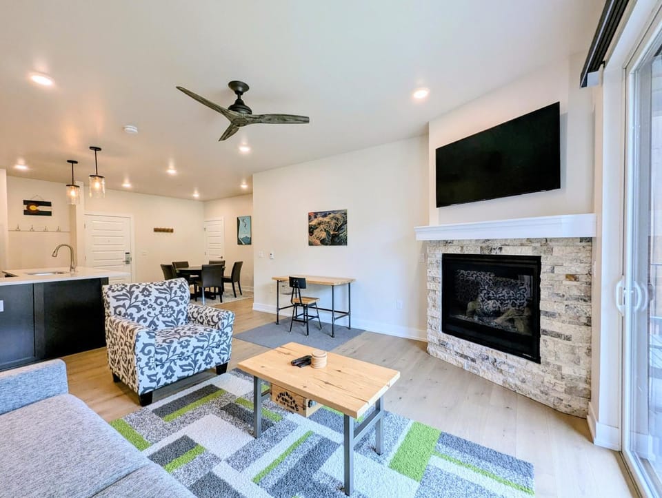 Clearwater Lofts Bldg 3 203 by SummitCove Lodging in Colorado House in Keystone