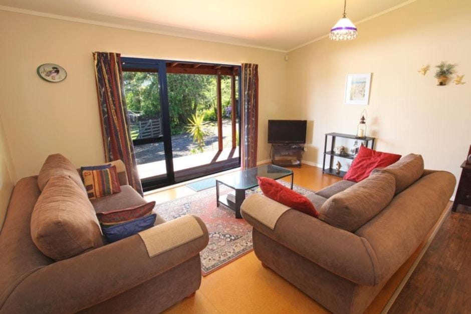Punawai Cottage, Raglan, New Zealand House in Raglan