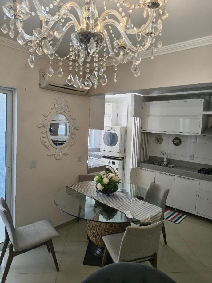 Apartamento aconchegante com ar, secadora e adega Apartment in State of Santa Catarina
