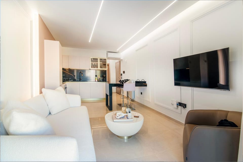 TV and multimedia, Living room, Seating area