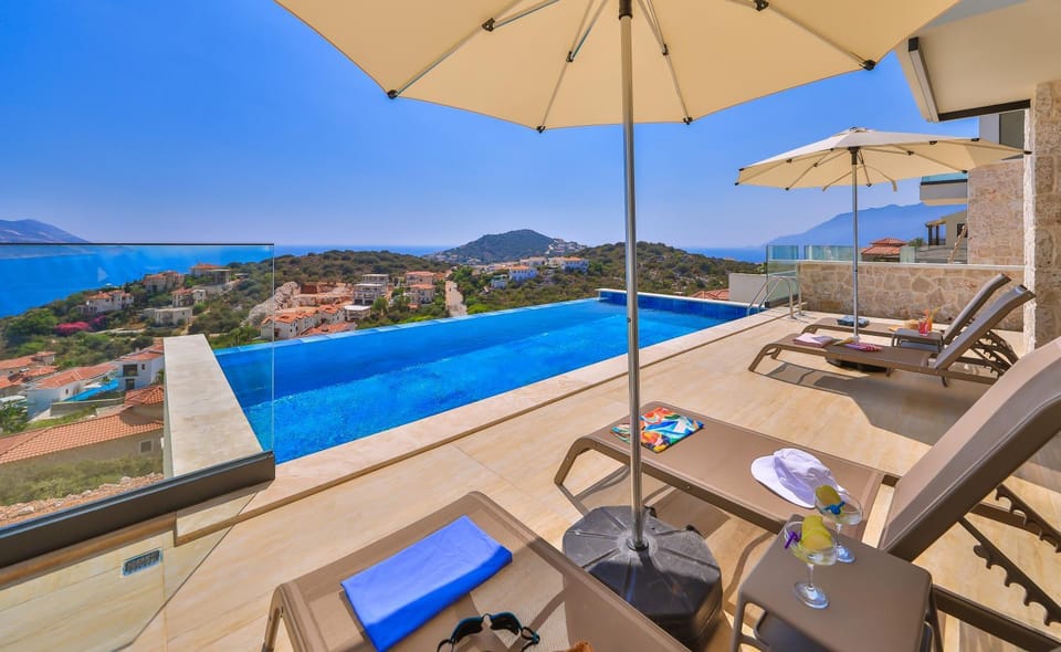 Nearby landmark, Balcony/Terrace, Seating area, Pool view, Sea view, Swimming pool, sunbed