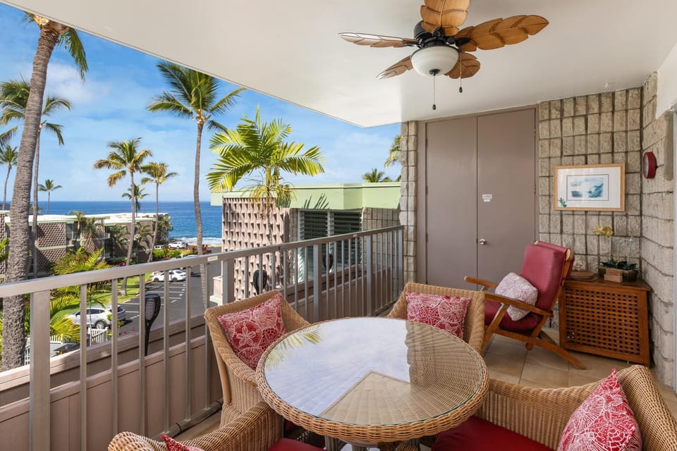 Alii Villas#322 Top Floor Condo with Ocean Views! Apartment in Holualoa