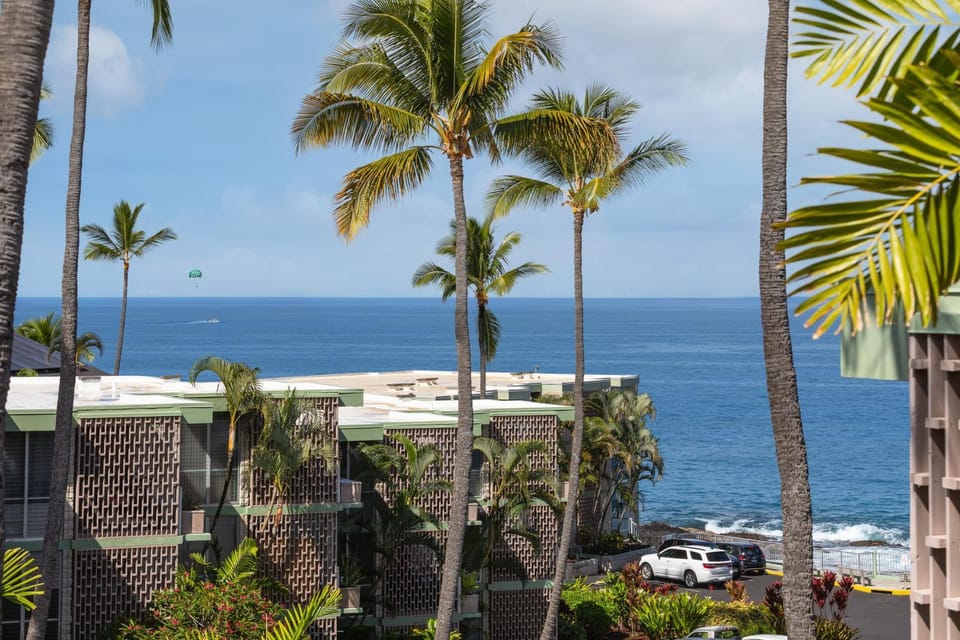 Alii Villas#322 Top Floor Condo with Ocean Views! Apartment in Holualoa