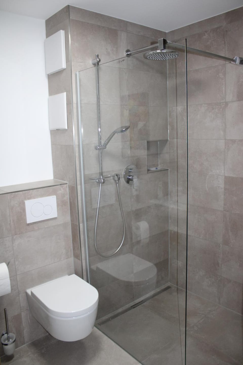 Shower, Toilet, Bathroom