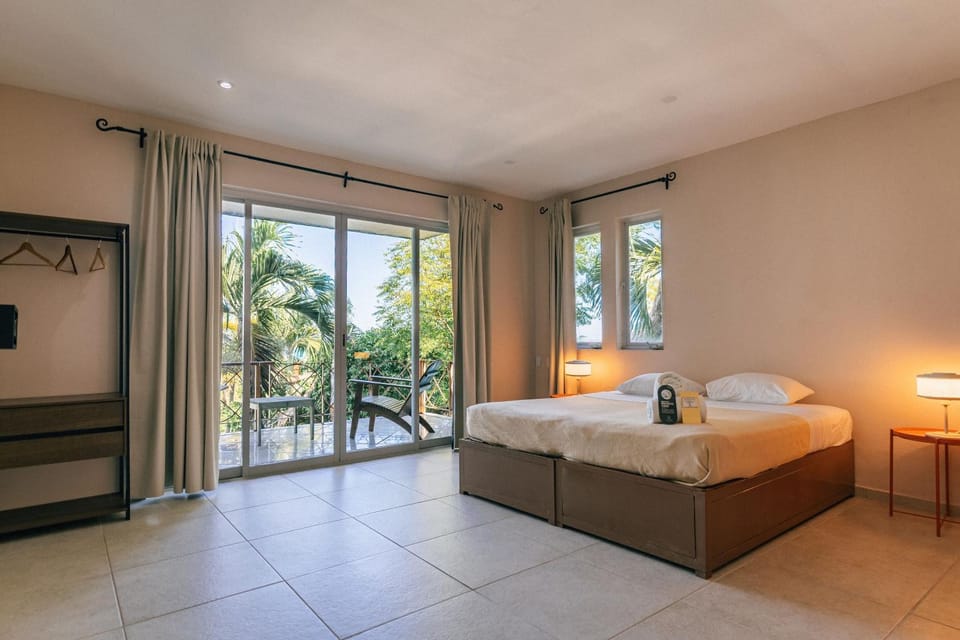 Bed, Balcony/Terrace, Photo of the whole room, Bedroom, towels