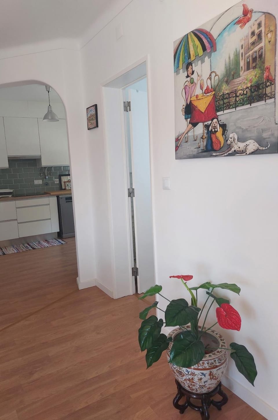 Newly renovated apartment with free street parking Apartment in Cascais
