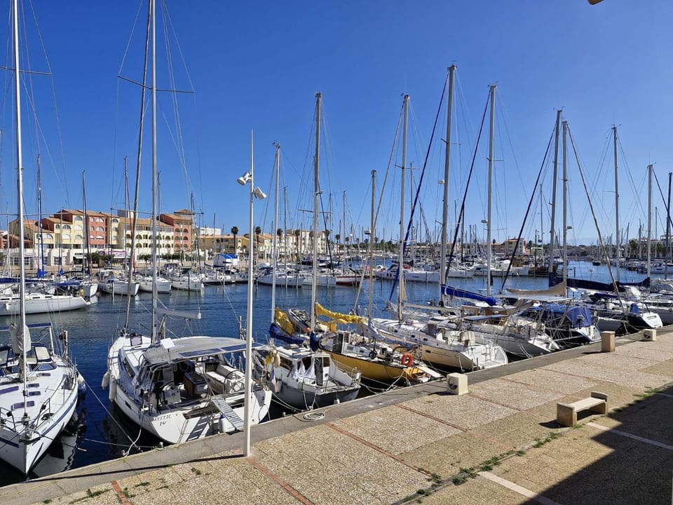 Résidence Terrasses De La Mediterranee 1 - 2 Pièces 4 couchages PORT LEUCATE MAE-6813 Apartment in Leucate