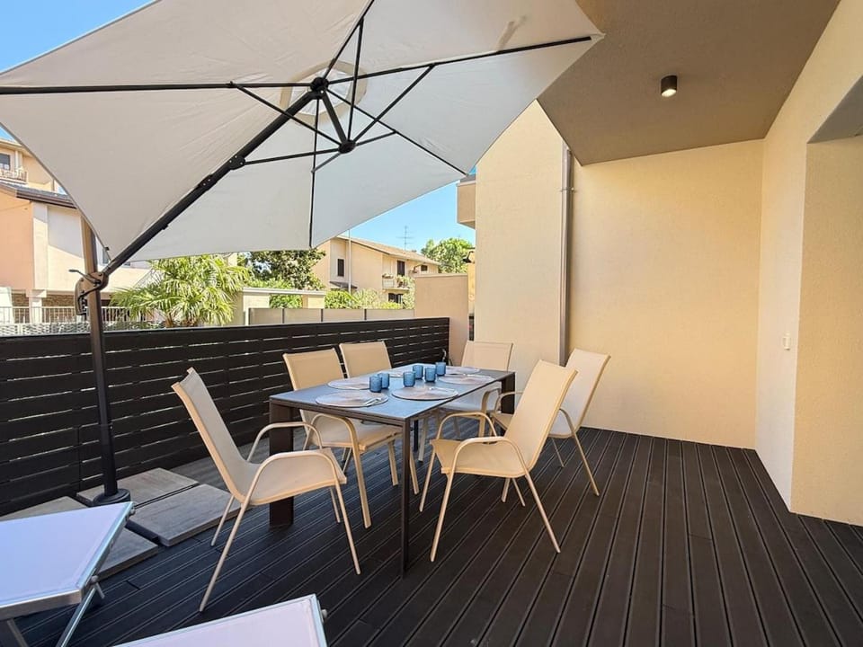 Patio, Day, View (from property/room), Balcony/Terrace, Dining area