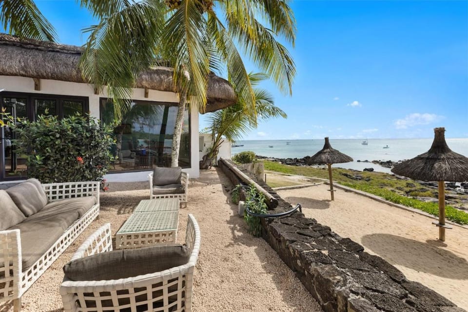 Grand Sahāna 8 - 2BR Beachfront Apartment with Balcony Terrace - Work from Paradise - Digital Nomad Apartment in Trou-aux-Biches