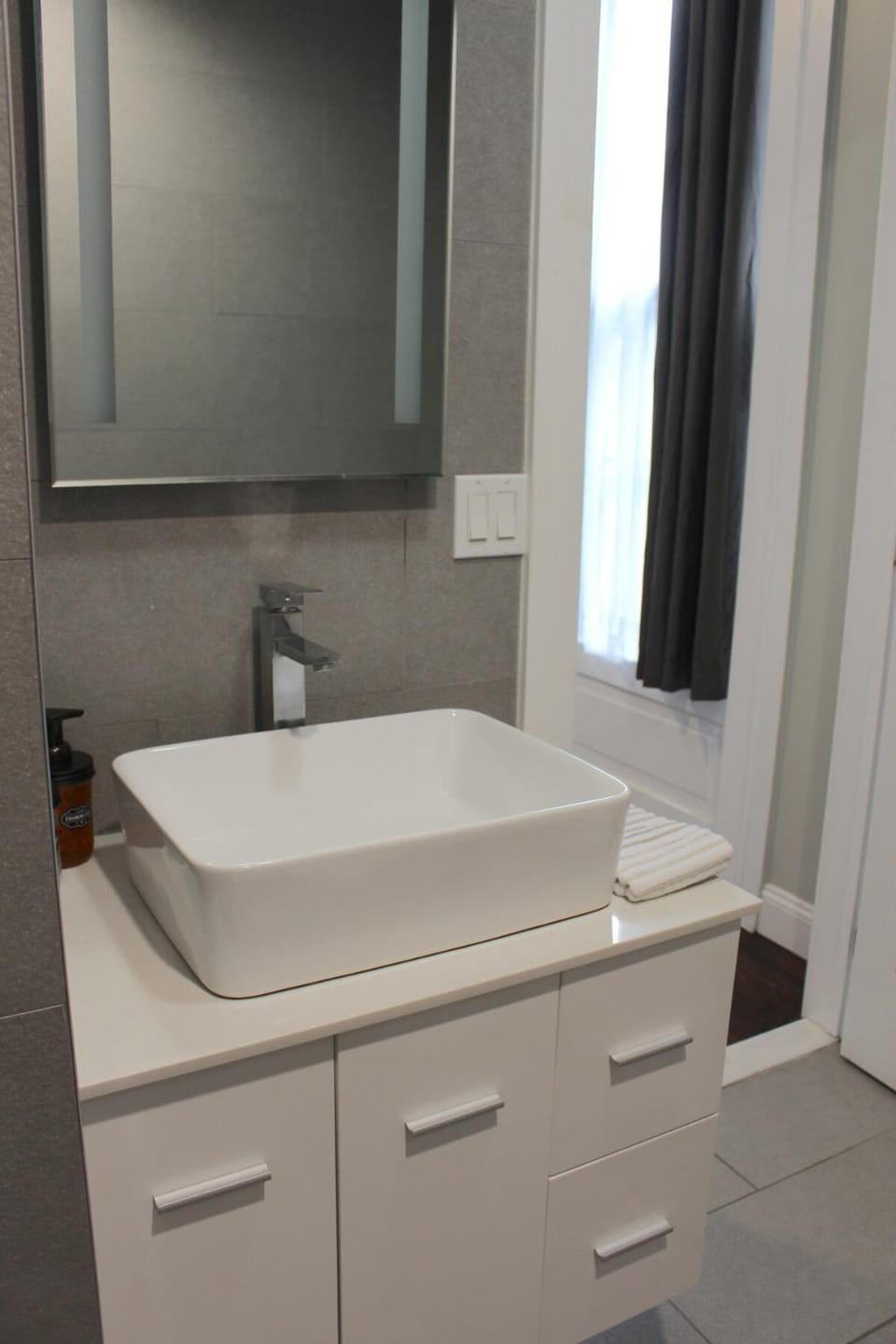 RARE 1BR Apt with Character GREAT Location! Apartment in Albany