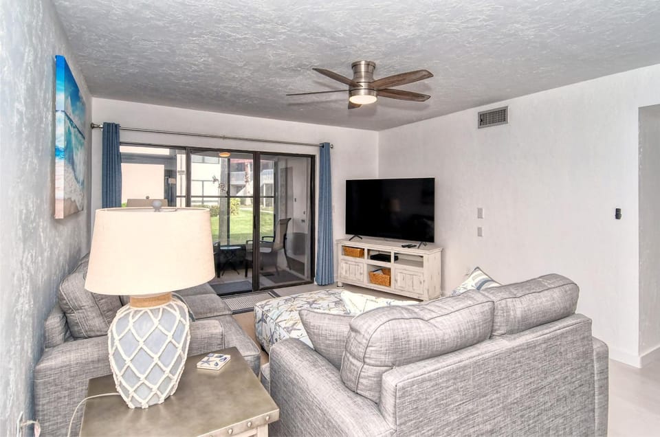 Bougie Bay House in Bradenton Beach