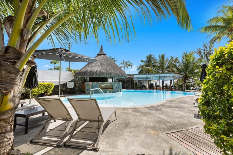 Grand Sahāna 9 - 2BR Beachfront Apartment with Balcony Terrace - Work from Paradise - Digital Nomad Apartment in Trou-aux-Biches