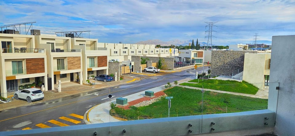 Neighbourhood, View (from property/room), Mountain view, Street view
