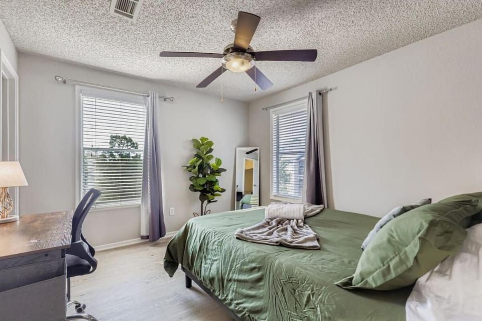 Chic 2B - 2BA Getaway - Cedar Park - North Austin Apartment in Jollyville
