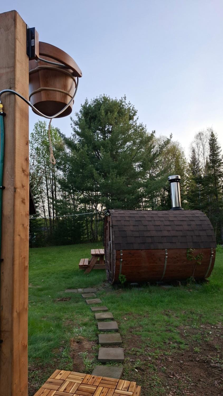 Charmant Chalet HUOT à Sainte-Lucie des-Laurentides Chalet in Sainte-Agathe-des-Monts