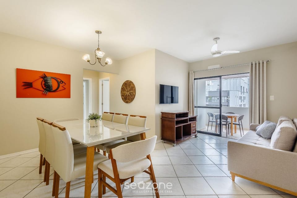 TV and multimedia, Balcony/Terrace, Living room, Dining area, City view