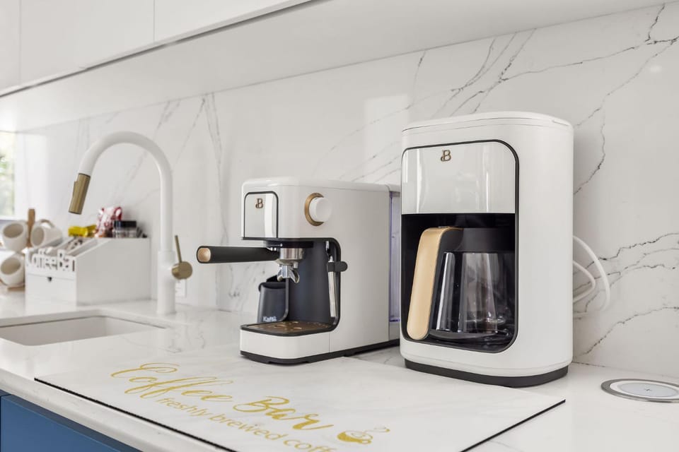 Coffee/tea facilities, Kitchen or kitchenette