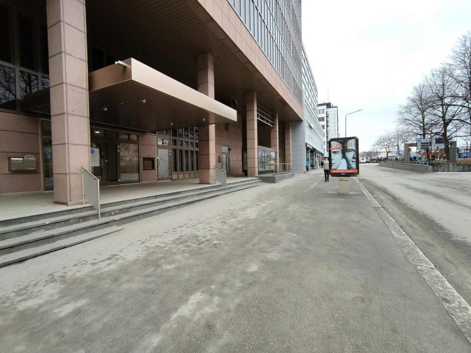 Facade/entrance