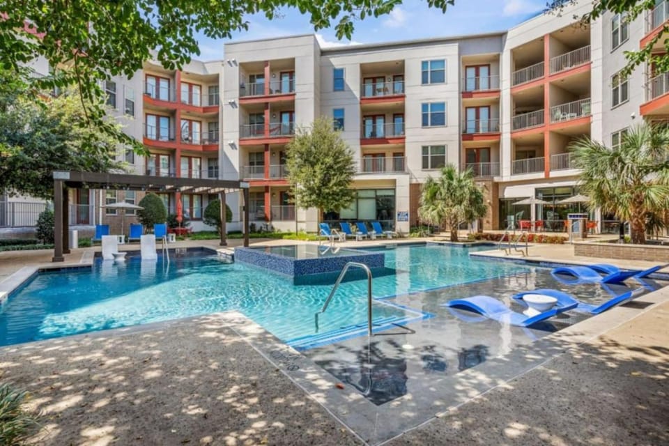 Cafe Amor - Suite w Resort Amenities by Midtown Apartment in Dallas