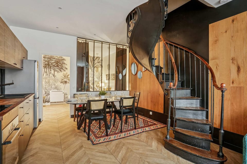 Luxury family Duplex 4 bdrs 10P - Republique Apartment in Paris