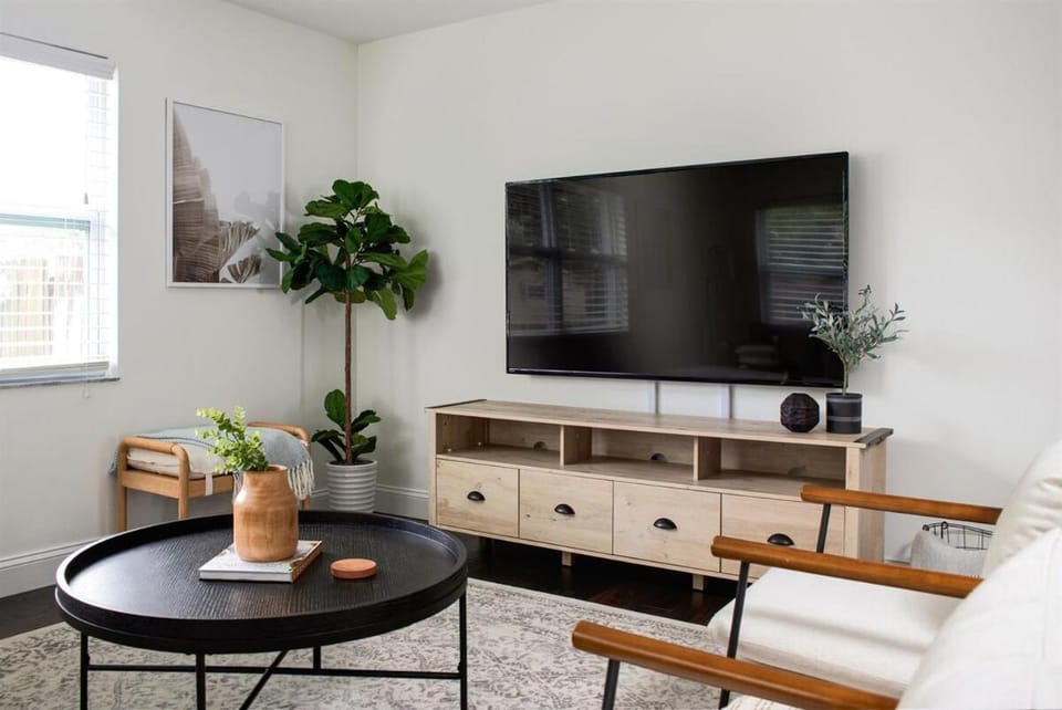 TV and multimedia, Living room