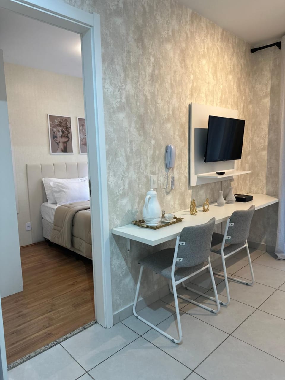 TV and multimedia, Dining area